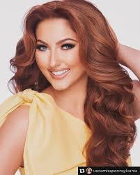 Marie Wharton's Instagram, Twitter & Facebook