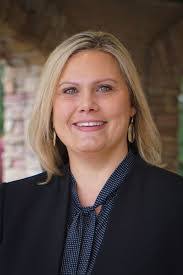 Holly Kimble's Instagram, Twitter & Facebook