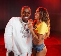 Pop breakthrough getting the rights to use the melody of jobim's 1960s classic was no picnic, but it. Anitta On Twitter Boy From Charlotte And Girl From Rio Https T Co Oieqkcfvdg