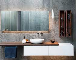 spiegel mit indirekter beleuchtung im modernen bad miroir salle de bain salle de bain design idee salle de bain