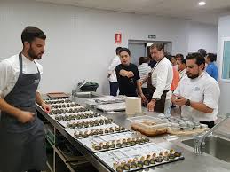 Ponte en contacto con tu escuela de cocina. Hablemos De Comida La Guia Definitiva Para Escribir Sobre Gastronomia Gastronomia Y Turismo En Valencia Gastronomica