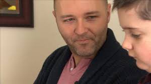 Un chanteur écrit une chanson pour son fils atteint du trouble du spectre  de l’autisme