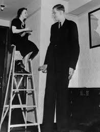 Check spelling or type a new query. Robert Wadlow Der Grosste Mann Der Welt Der Spiegel