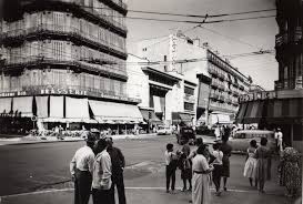 Dans Les Annees D Apres Guerre Vers 1950 Tout N Etait Que Joie Et Legerete En Temoigne Ces Cliches De Photographes Connus Comm Paris Photo Image Paris Toulon
