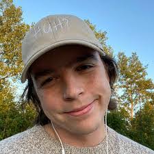 Larry Haller's Instagram, Twitter & Facebook