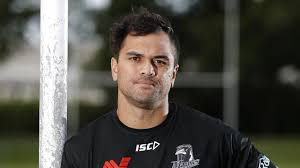 Wallabies star karmichael hunt has been arrested and charged with drug possession after he was allegedly caught by police in brisbane. Nrl 2021 Concussion Debate 18th Man Rule Sin Bins Karmichael Hunt Says Nrl Could Be Doing More