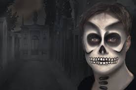 Alle jahre wieder wabern nebelschwaden durch die straßen und von überall her grinsen einen leuchtende kürbisköpfe. Halloween Kostume Selber Machen Kostumpalast