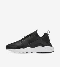 Add a unique and iconic sneaker to your collection with a pair of huaraches. Nike Air Huarache Run Ultra Black Amp White Fur Damen Nike Snkrs De