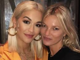 I thotë të gjitha në këngë! Jessica Simpson akuzon ish-burrin për tradhti