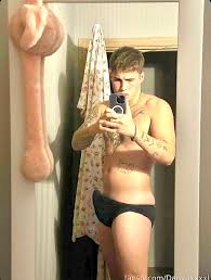 🍷 (@18xx_xx18)  X