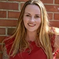 Janette Hess's Instagram, Twitter & Facebook