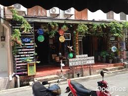 The owners used to drive around a 1978 vw kombi campervan around melaka to serve coffee. Melaka S 6 Best Coffee Spots Openrice Malaysia