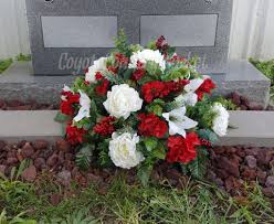 Maybe you would like to learn more about one of these? Christmas Cemetery Ground Spray Christmas Grave Flowers Winter Etsy Cemetery Flowers Memorial Flowers Grave Flowers