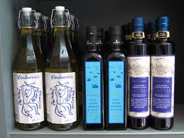 Akdeniz Ikliminin Lezzetine Lezzet Kattigi Zeytinyaglari Ile Hafifligi Yakalayin Carlucciostr Gourmet Market Olive Oil Italian Zeytinyagi Zeytin Yaya