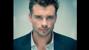 Bring Tom Welling's PROFESSIONALS To Life!