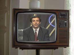 بالصور منتجات لا يعرفها إلا جيل سوق الفلاح in 2021 image box tv television