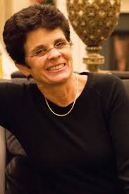 Sandra Ragusa's Instagram, Twitter & Facebook