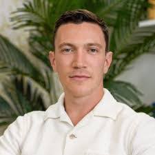 Anne Hong's Instagram, Twitter & Facebook