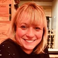 Kimberly Lovett's Instagram, Twitter & Facebook