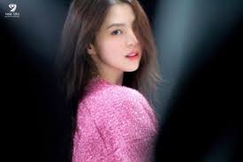 Called suitable acting rocker, these old photos of han sohee are back in the spotlight of netizens. Han So Hee The Fashion Spot