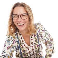 Barbara Haddad's Instagram, Twitter & Facebook