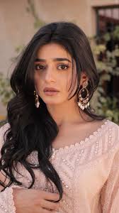 Sehar Khan Inspired White Outfits For Summer Fashion