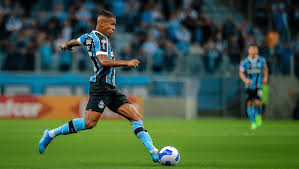 Grêmio faces Palmeiras in crucial Serie A battle, seeking to avoid season series sweep that would be devastating