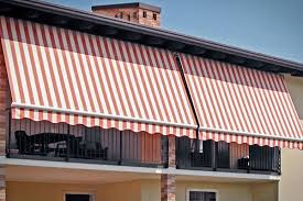 Balkon tentesi en uygun fiyat garantisi fiyatlarda rakip tanımayan firmamız balkonlarınız için yağmura kara ve diğer hava koşullarından etkilenmeyen ürünler imal etmektedir. Izmir Tente Branda Pergola Modelleri Tente Fiyatlari