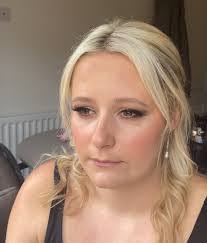 Jill Eccleston's Instagram, Twitter & Facebook