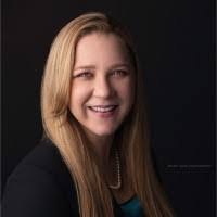 Lara Patton's Instagram, Twitter & Facebook