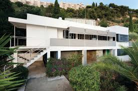 It was designed by her and for her own when she was 54 years old. Restoring Eileen Gray S E 1027 Architect Magazine