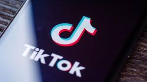 Sicomero sufrió un desmayo y más tarde un coma que resultó irreversible. Bocah 10 Tahun Di Italia Tewas Saat Ikut Blackout Challenge Di Tiktok Sabuk Diikatkan Ke Leher Tribunnews Com Mobile