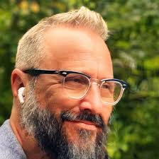 Hi! I'm new to this group. I recently joined because I a. A browns fan for  years and I'm very proud of them. And my cousin is