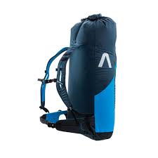 Fabriqué à partir de cotton french terry douce avec une côté intérieur rugueuse avec deux poches cachées et aux poignets côtelés. Salewa Hike X Alps Rucksack Blau Trekkinn