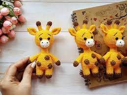 Cute giraffe to crochet for free. Little Giraffe Free Amigurumi Pattern Amigurumi Space