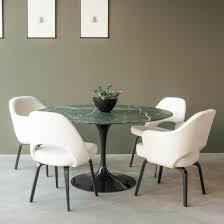 Tulip Dining Table By Eero Saarinen Knoll Haus Saarinen Table Dining Table Dining Table Marble