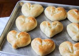 Heart Shaped Dinner Rolls Recipe Valentines Food Dinner Rolls Valentines Food Dinner
