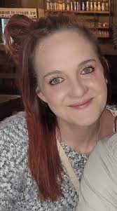 Would anyone be able to merge 2 photos for me please, I don't have any  photos of me and my grandad together and would really love one,  unfortunately he passed away a