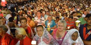 Nossa senhora da luz, nossa senhora da candelária, nossa senhora da apresentação ou nossa senhora da foi com base na apresentação do menino jesus pela virgem maria e por são josé, diante do profeta simeão, que nasceu a celebração do dia de nossa senhora das candeias. Confira A Programacao Da Romaria De Nossa Senhora Das Candeias Em Juazeiro Badalo