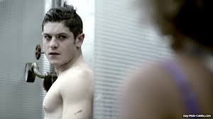 Iwan Rheon Shirtless Scene in Misfits - Gay-Male-Celebs.com