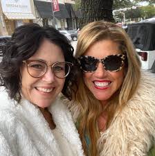 YouByou fashion stylist