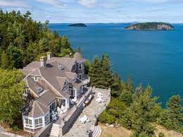 Lynam real estate agency, serving bar harbor and the mount desert island area since 1884. Waterfront Bar Harbor Me Waterfront Homes For Sale 4 Homes Zillow