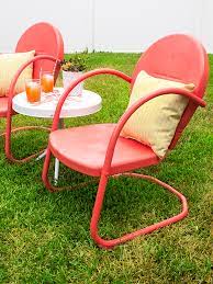 Metal patio table and chairs retro lawn furniture outdoor. Retro Metal Patio Chair And Table Makeover Sarah Hearts