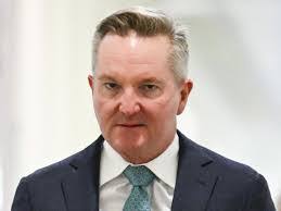 Wade Hadley's Instagram, Twitter & Facebook