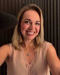 Jamie Blythe's Instagram, Twitter & Facebook