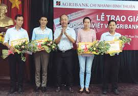 Năm 2018, bình thuận là đơn vị hành chính việt nam đông thứ 32 về số dân, xếp thứ 34 về tổng sản phẩm trên địa bàn (grdp), xếp thứ 26 về grdp bình quân đầu người, đứng thứ 35 về tốc độ tăng trưởng grdp. Bao Binh Thuáº­n Home Facebook