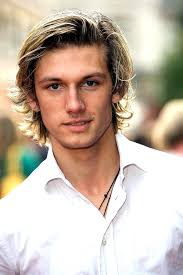 Surfers from around the world choose surfline for dependable and up to date surfing forecasts and high quality surf content, live surf cams and features. Alex Pettyfer As Maxon Schreave From The Selection Universe Nyt Bestselling Book Series By Kiera Cass Boys Surfer Haircut Alex Pettyfer Murphy Actor