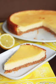 Combine egg yolks and sugar until creamy. Kasekuchen Mit Zitrone Und Ein Letzter Aufruf Life Is Full Of Goodies