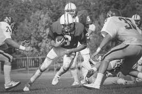 A Stroll with Scotty: FORMER DRAGON RUSHING LEGEND STILL RUNNING TO DAYLIGHT