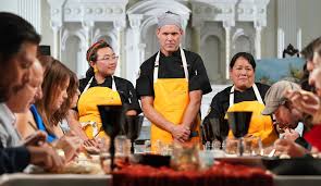 Alums share their tried and true tips for creating easy, delicious holiday meals. Top Chef 17 Recap Strokes Of Genius Inspired Artistic Dishes Goldderby